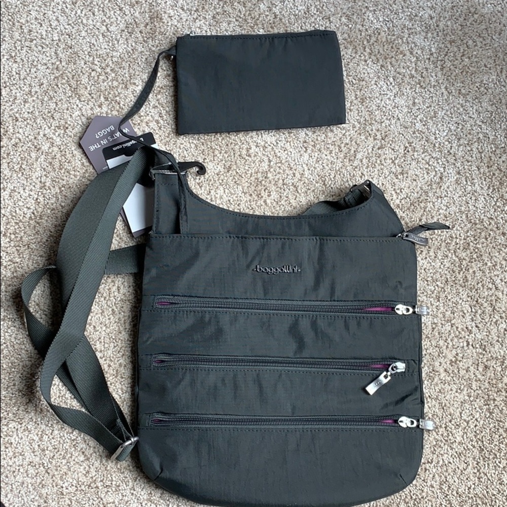 ‼️SOLD‼️Bagglini- *Brand new*crossbody